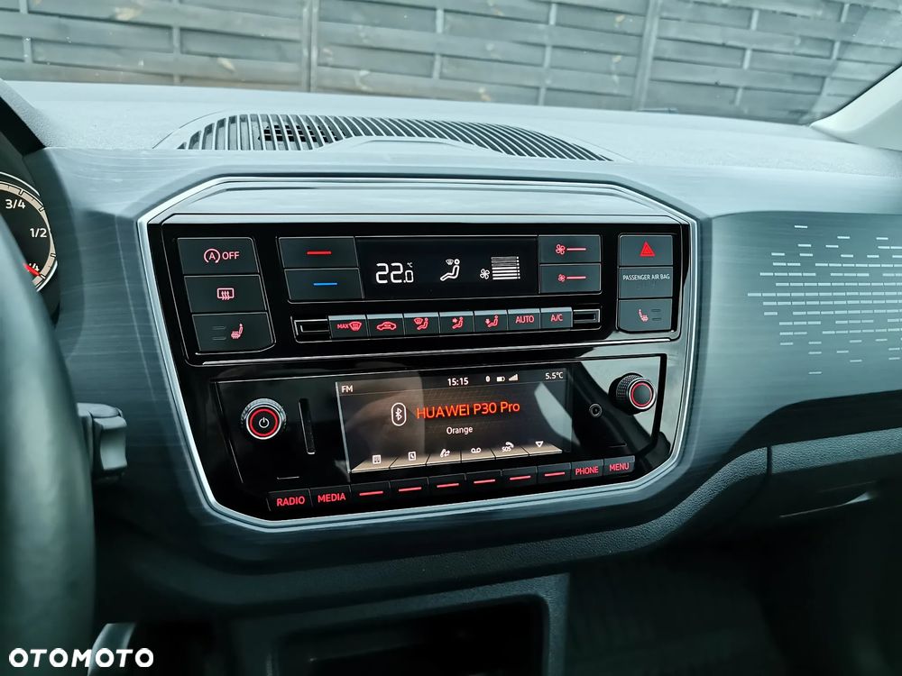 Volkswagen up! TSI (BlueMotion Technology) move - 29