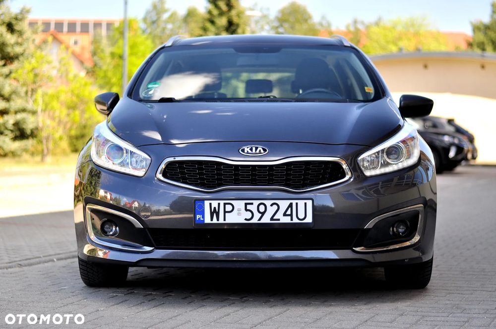 Kia Ceed 1.4 CVVT Dream Team Edition - 17