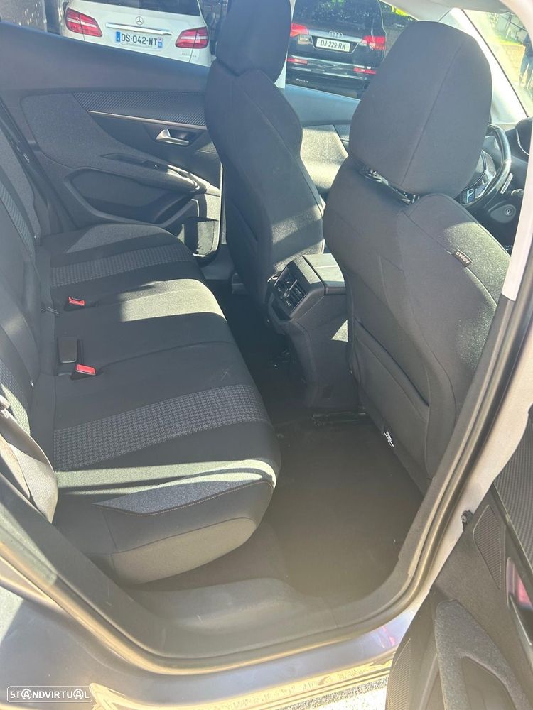 Peugeot 3008 2.0 BlueHDi GT EAT8 - 5