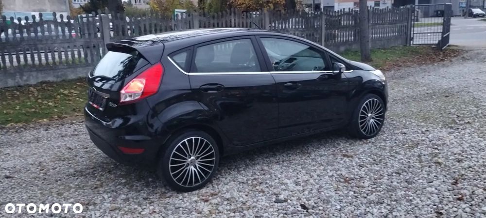Ford Fiesta - 6