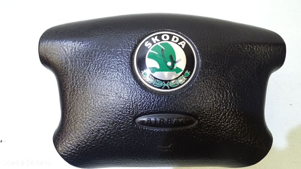 PODUSZKA KIEROWCY SKODA SUPERB 1.9TDI - 1