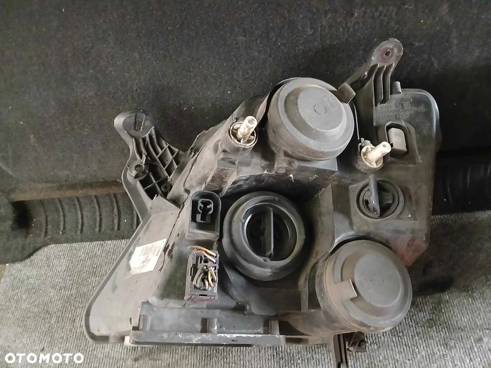 Opel Meriva Lampa przednia prawa, lewa - 2