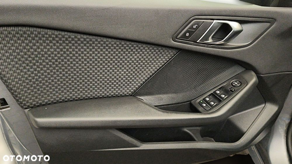 BMW Seria 1 118i Advantage - 17