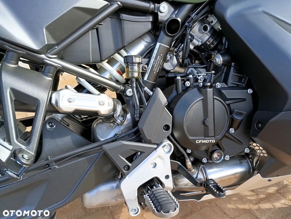 CFMoto 1000 MT-X - 11