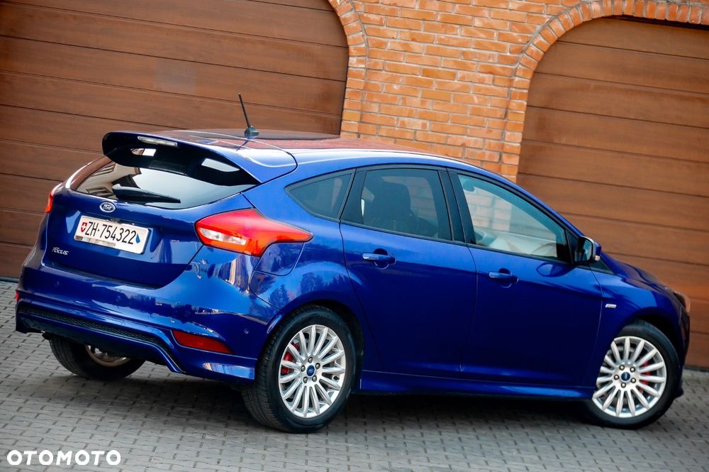 Ford Focus 1.0 EcoBoost ST-Line Red ASS - 11