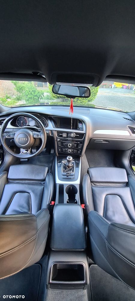 Audi A4 Avant 2.0 TDI DPF clean diesel S line Sportpaket - 25