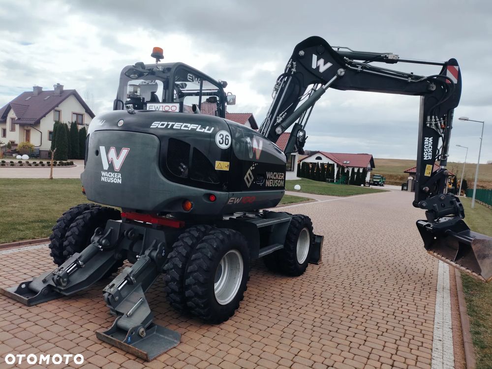 Wacker Neuson EW100 / BLACK EDITION - wersja limitowana / KOPARKA KOŁOWA / ROTOTILT / PŁUG + PODPORY / - 18