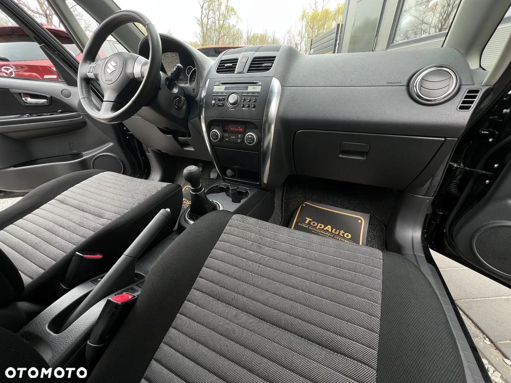 Suzuki SX4 1.6 Premium - 17