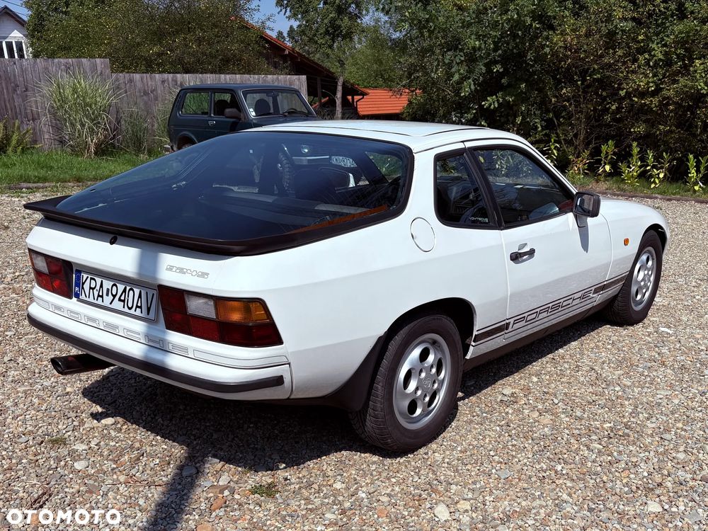 Porsche 924 - 11