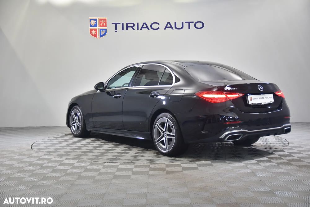 Mercedes-Benz C 300 e 9G-TRONIC AMG Line - 3