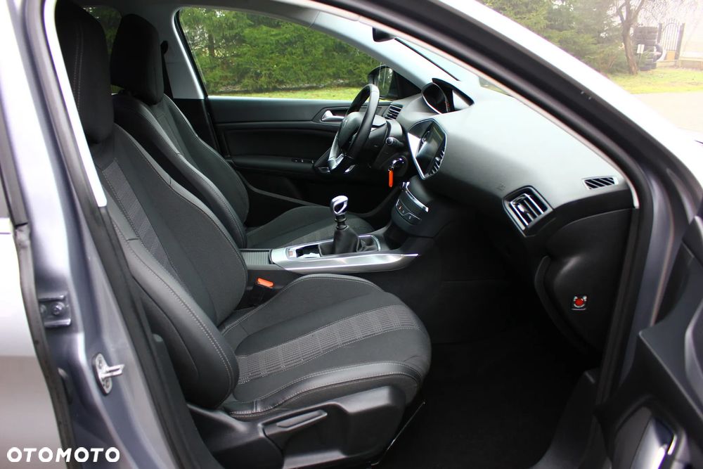 Peugeot 308 BlueHDi FAP 130 Stop & Start Allure - 37