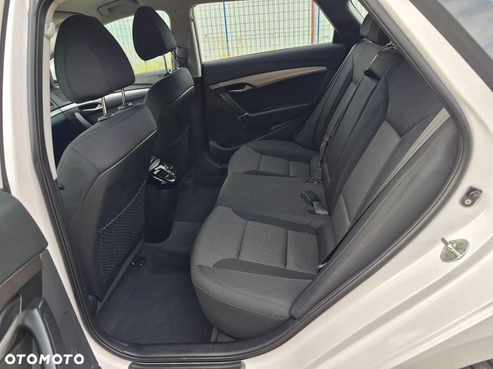 Hyundai i40 Kombi blue 1.6 Classic - 11