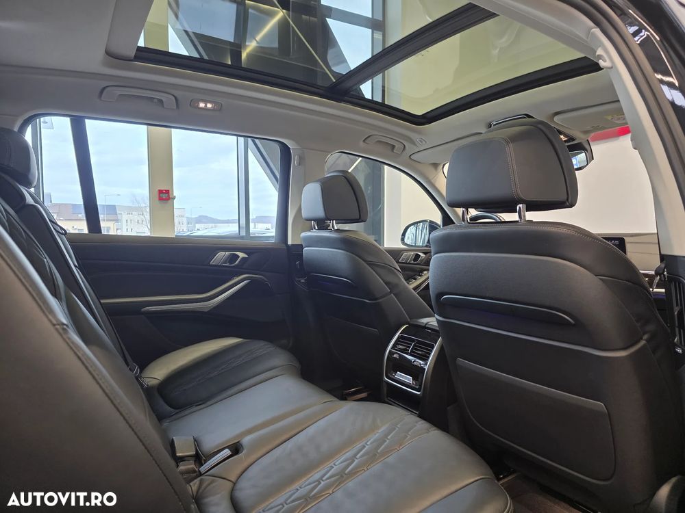 BMW X7 xDrive40i - 14