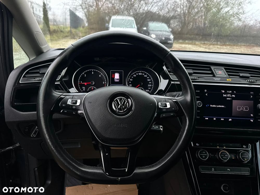 Volkswagen Touran 1.6 TDI SCR (BlueMotion Technology) SOUND - 12