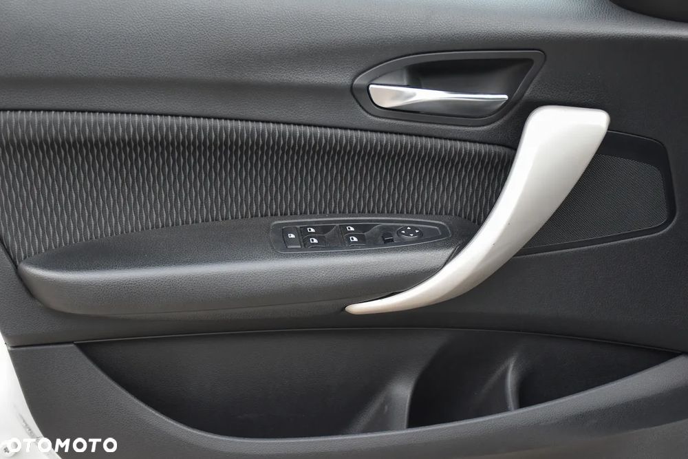 BMW Seria 1 116i - 18