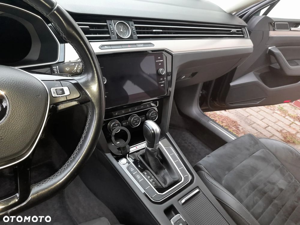Volkswagen Passat 2.0 TDI BMT 4Mot Highline DSG - 19