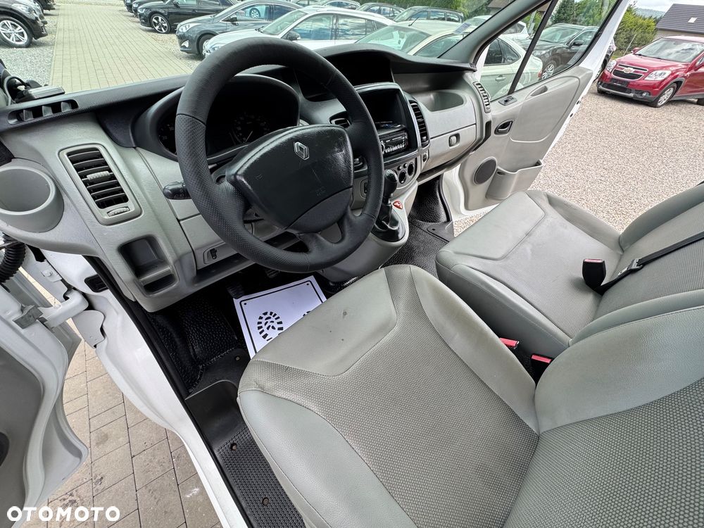 Renault Trafic - 17