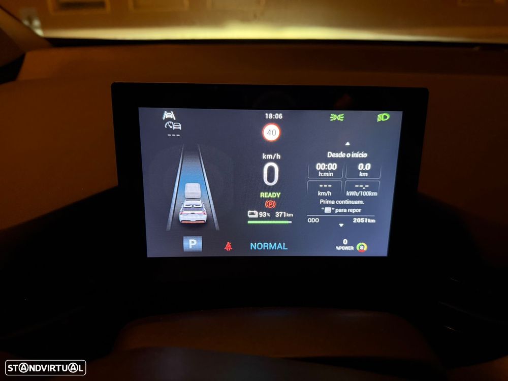 MG MG4 64 kWh Luxury - 7