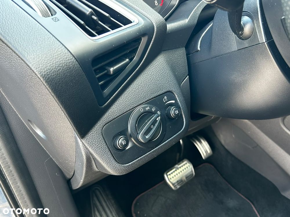 Ford Kuga 1.5 EcoBoost 2x4 ST-Line - 11