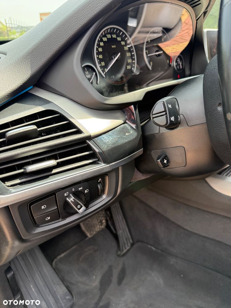BMW X5 xDrive40d Sport-Aut - 29