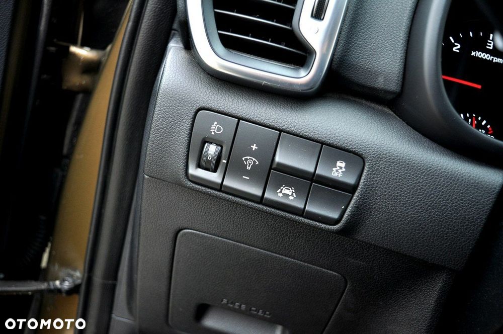 Kia Sportage 2.0 CRDI 4WD Automatik Dream-Team Edition - 20