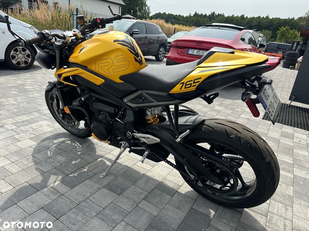 Triumph Street Triple - 9