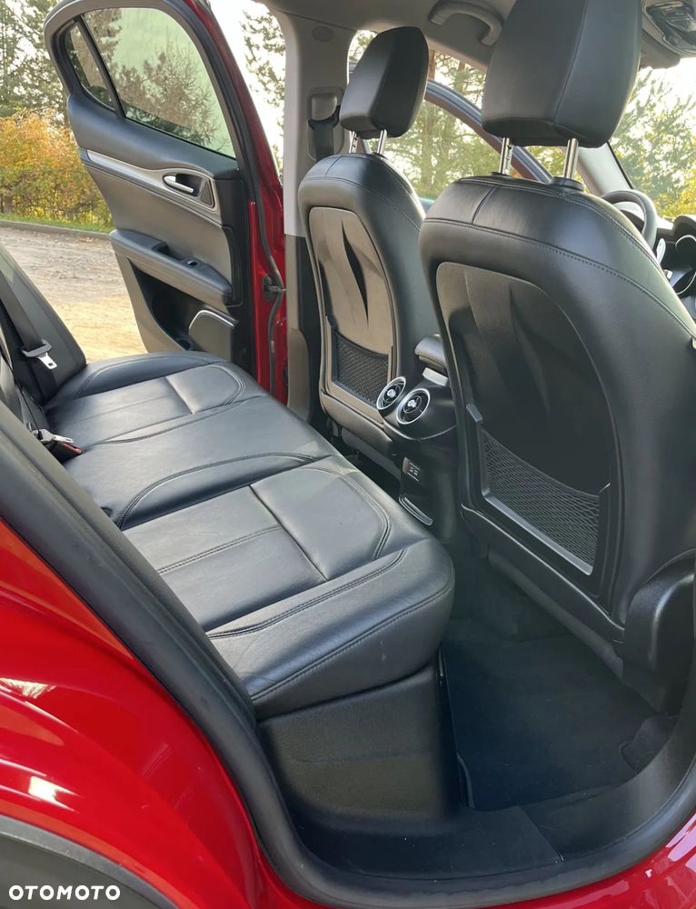 Alfa Romeo Stelvio 2.0 Turbo 16V AT8-Q4 Super - 19