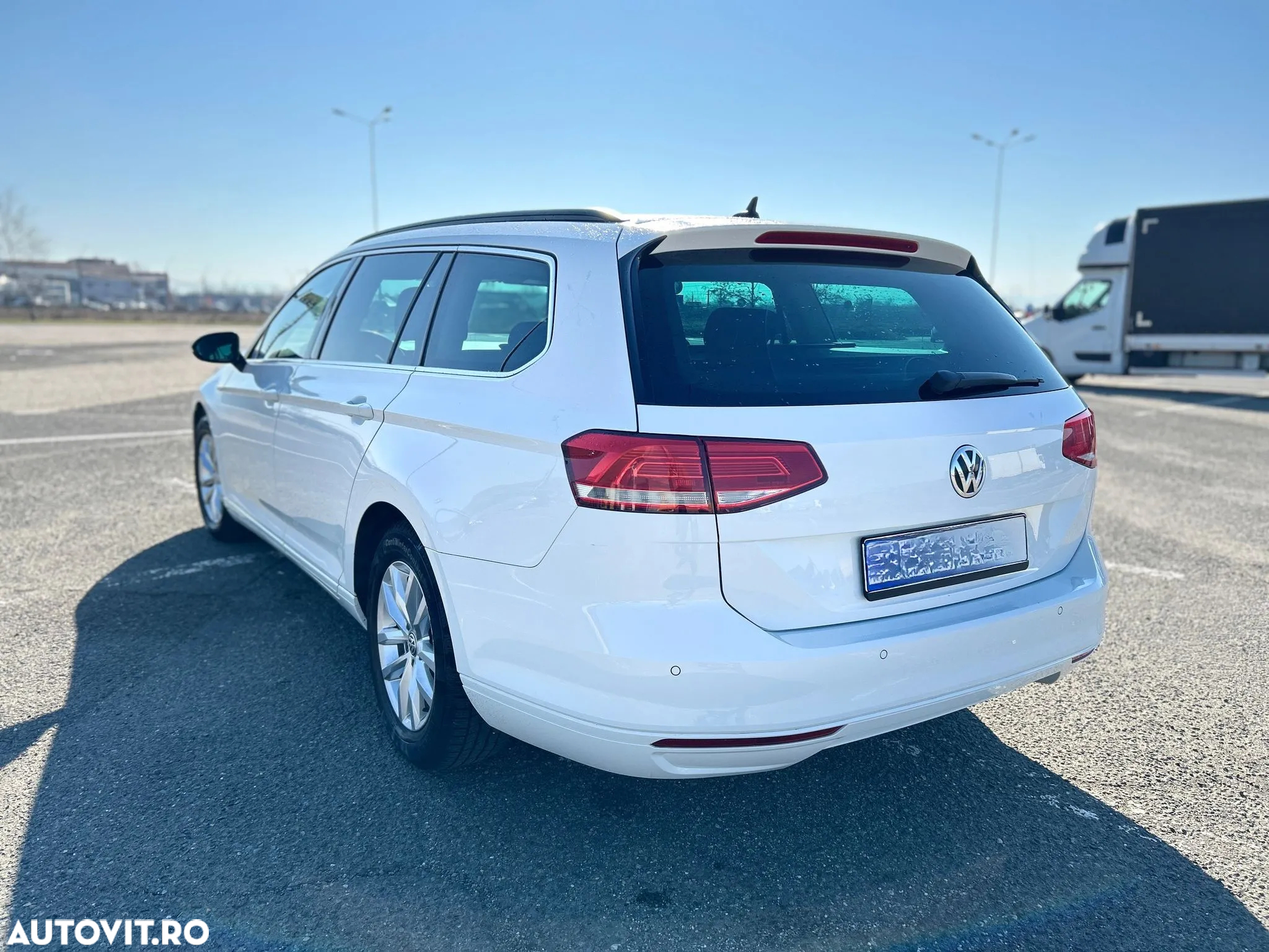 Volkswagen Passat - 3