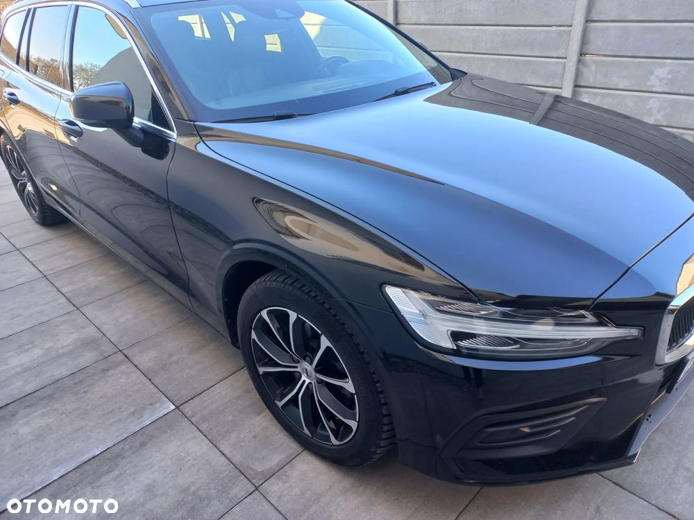 Volvo V60 D3 Momentum Pro - 1