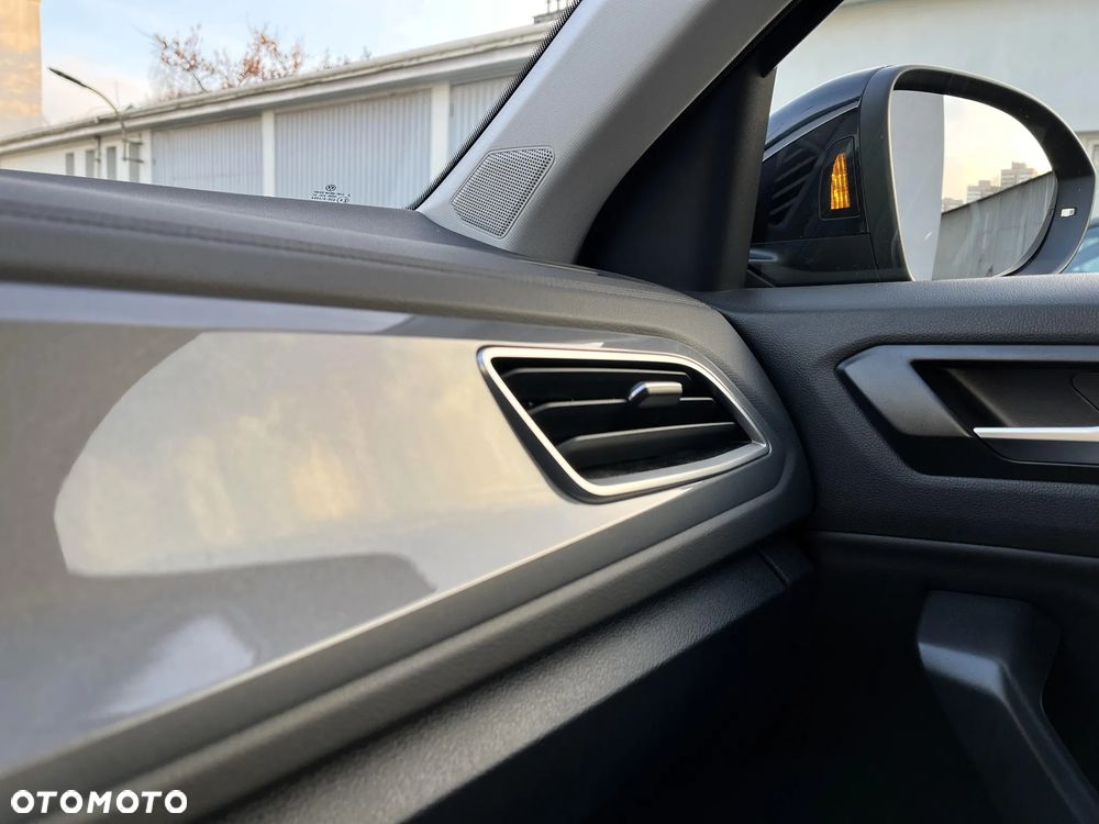 Volkswagen T-Roc 1.5 TSI Style DSG - 21