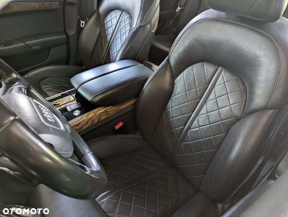 Audi A8 L 60 TFSI quattro tiptronic - 24