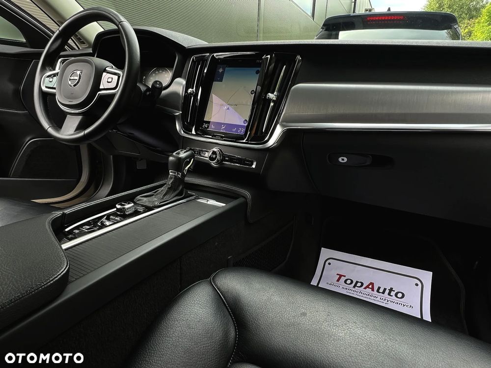 Volvo V90 D4 Geartronic - 19