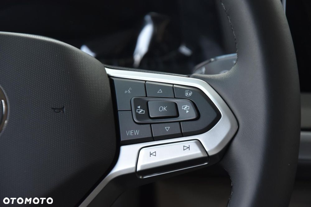 Volkswagen Multivan - 21