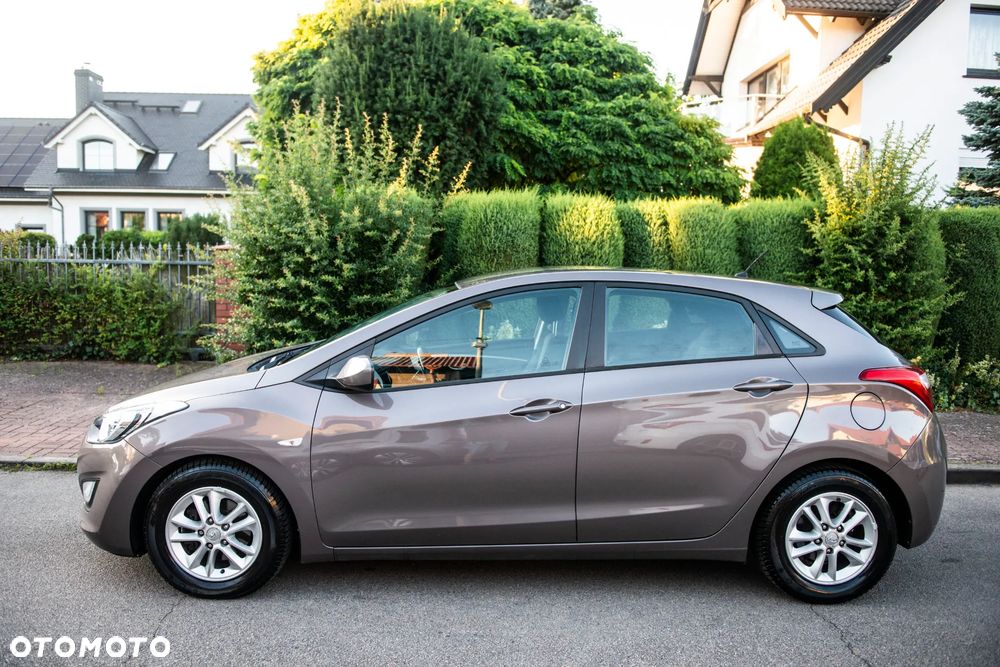 Hyundai i30 1.4 Comfort - 11