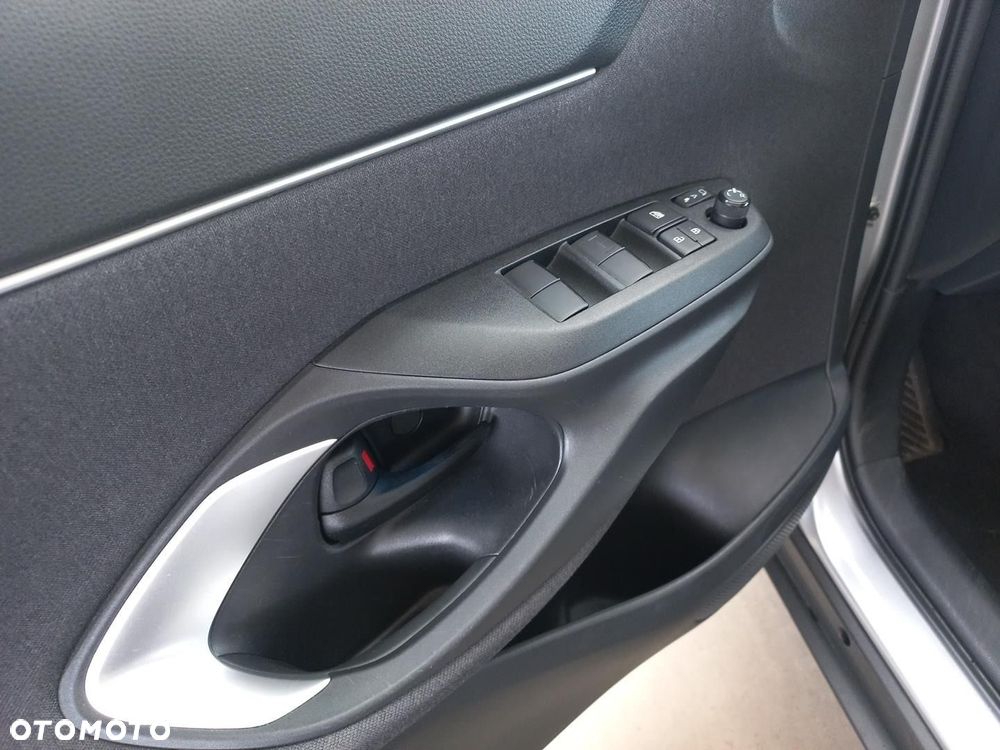 Toyota Yaris Cross Hybrid 1.5 Comfort 4x4 - 16