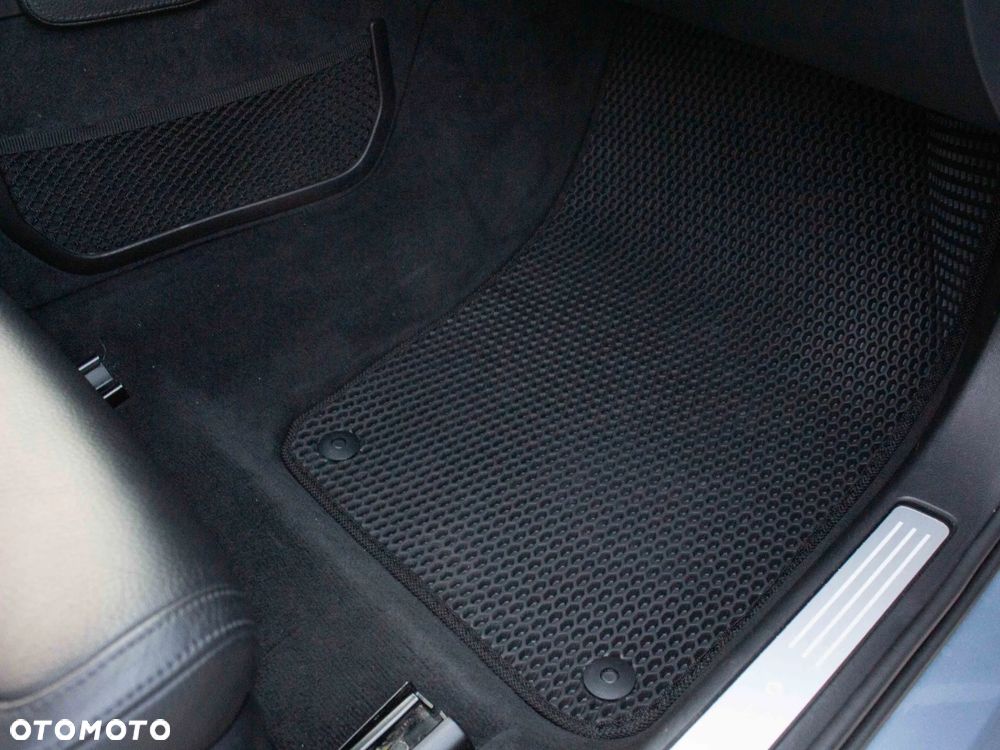 Volvo V90 D4 AWD Momentum - 36