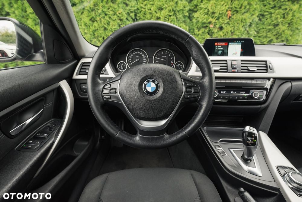 BMW Seria 3 - 11