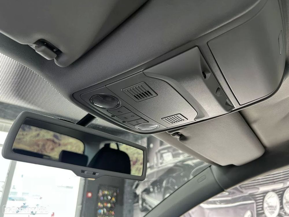 VW Golf 1.6 TDi Trendline BlueMotion - 18