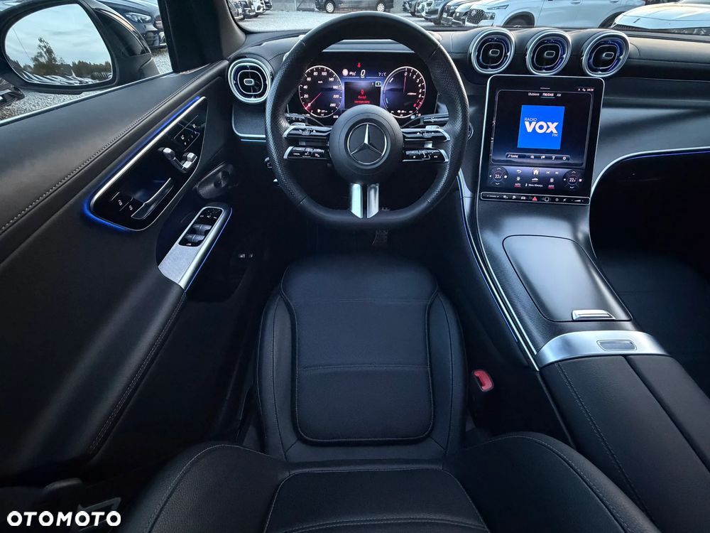 Mercedes-Benz GLC 400 e 4Matic 9G-TRONIC AMG Line Advanced - 39