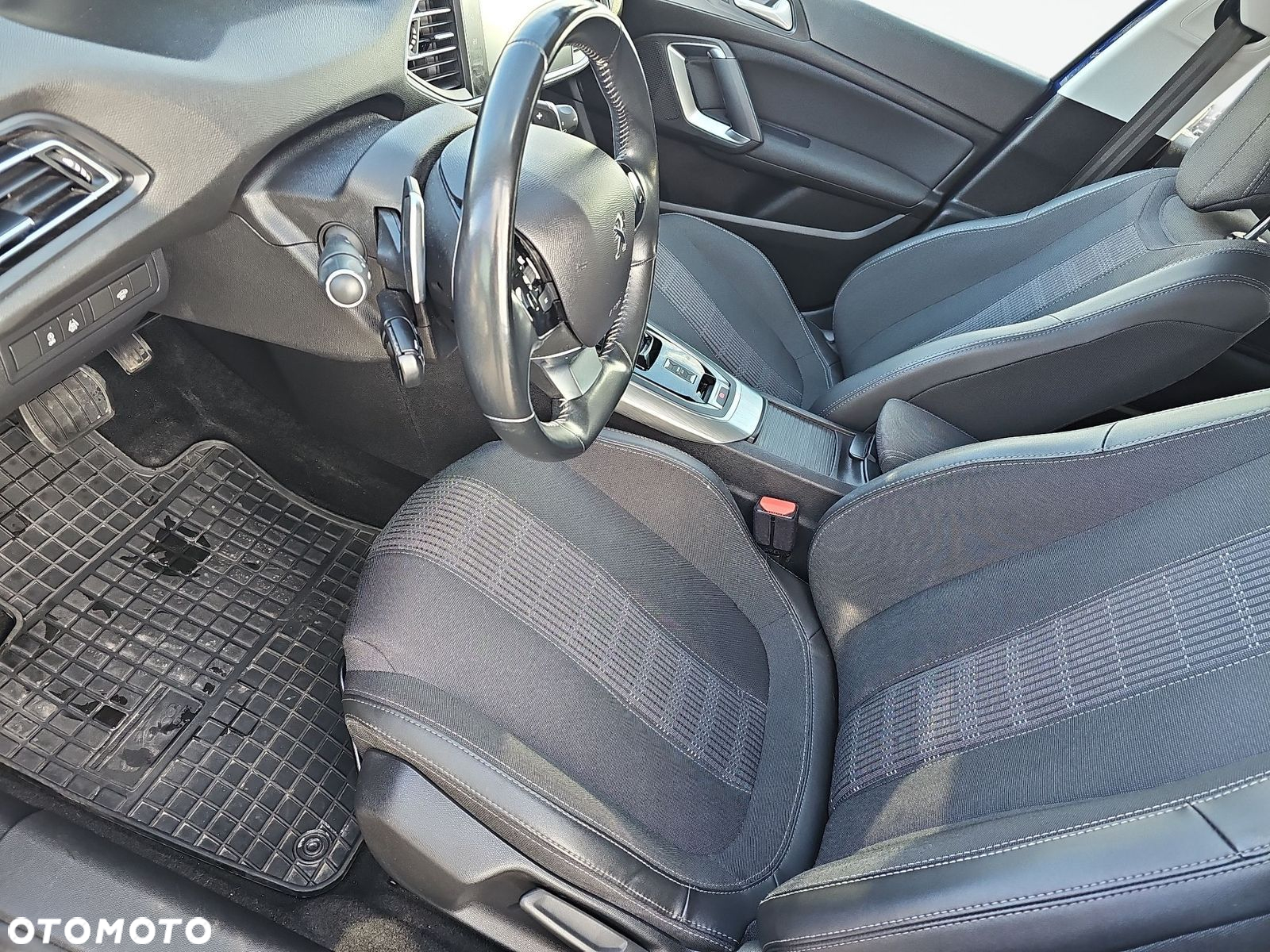 Peugeot 308 - 10