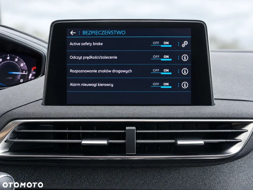 Peugeot 3008 1.2 PureTech Allure Pack S&S EAT8 - 20