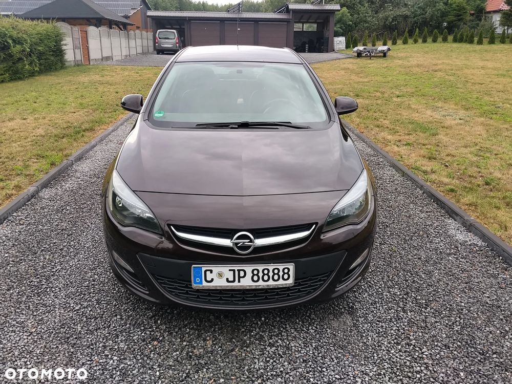 Opel Astra 1.4 T Cosmo - 4