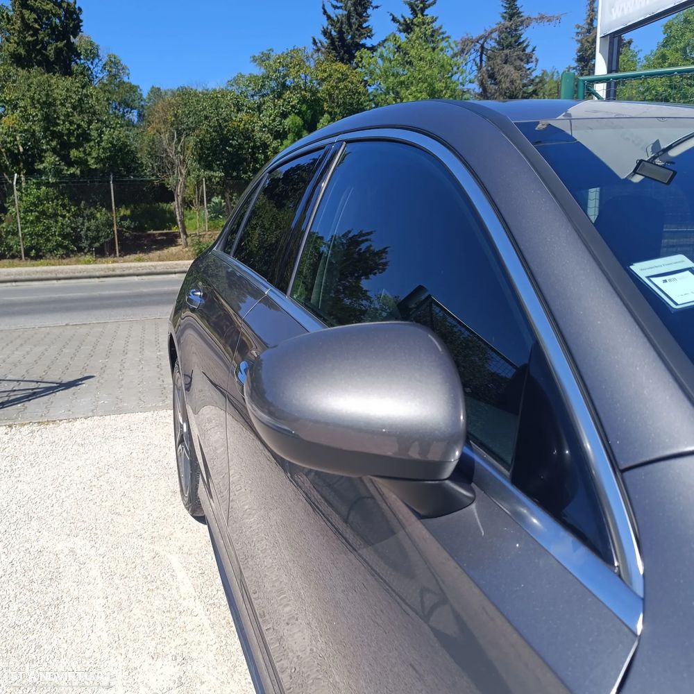 Mercedes-Benz A 250 e AMG Line - 9