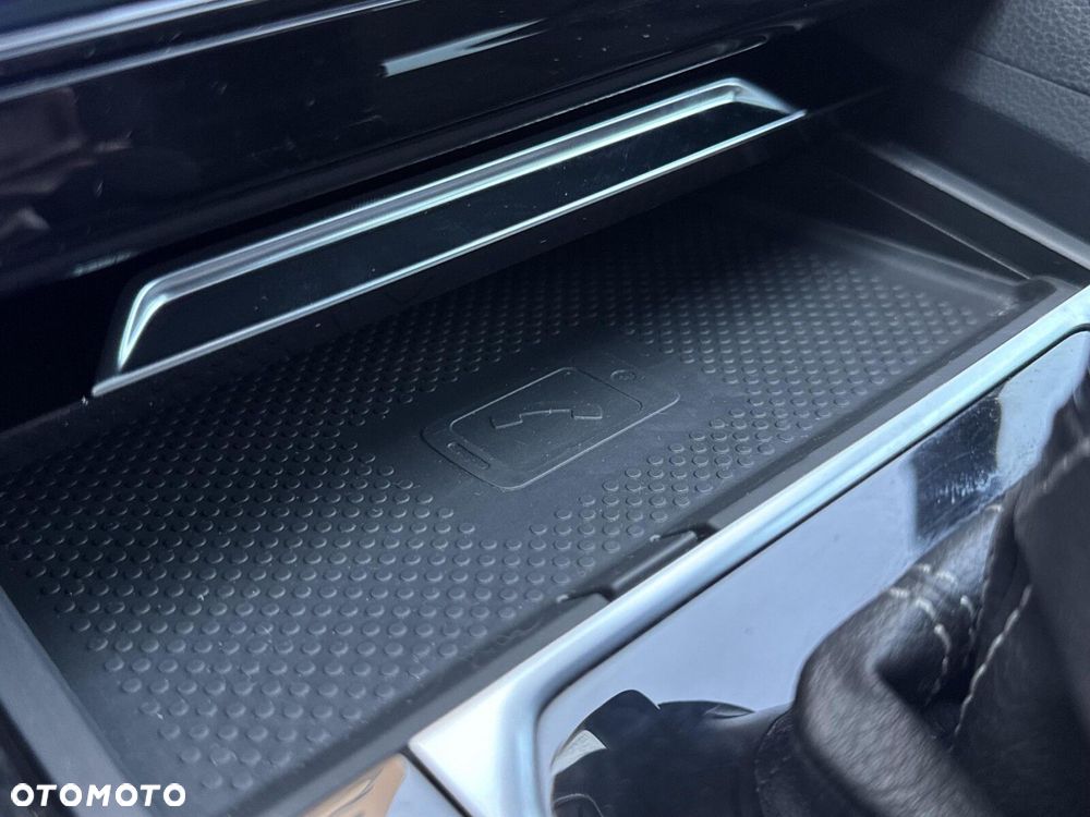 Volkswagen Arteon 2.0 TDI R-Line DSG - 23