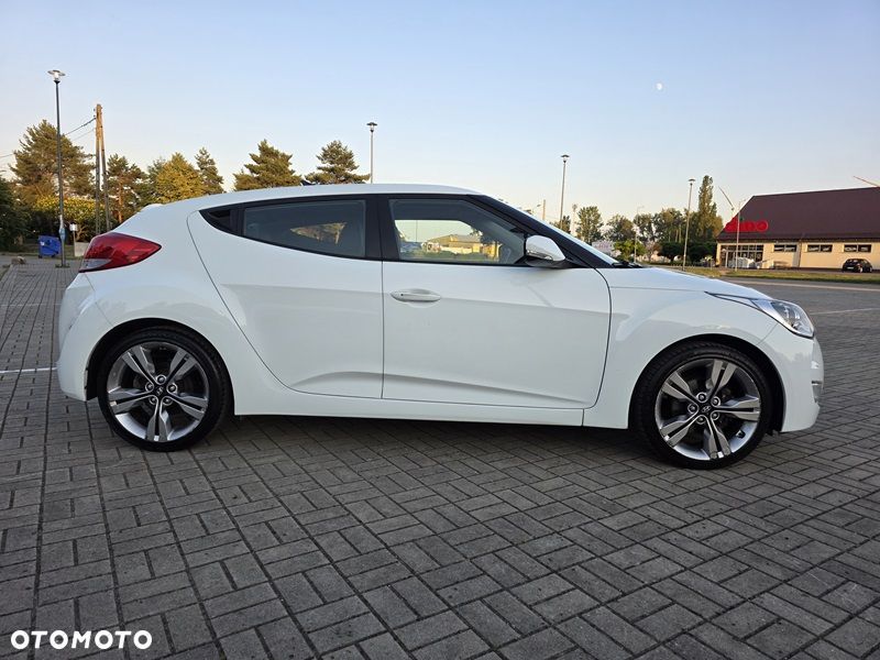 Hyundai Veloster 1.6 Premium - 9