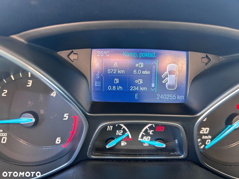 Ford Kuga 2.0 TDCi 4x4 Titanium - 12