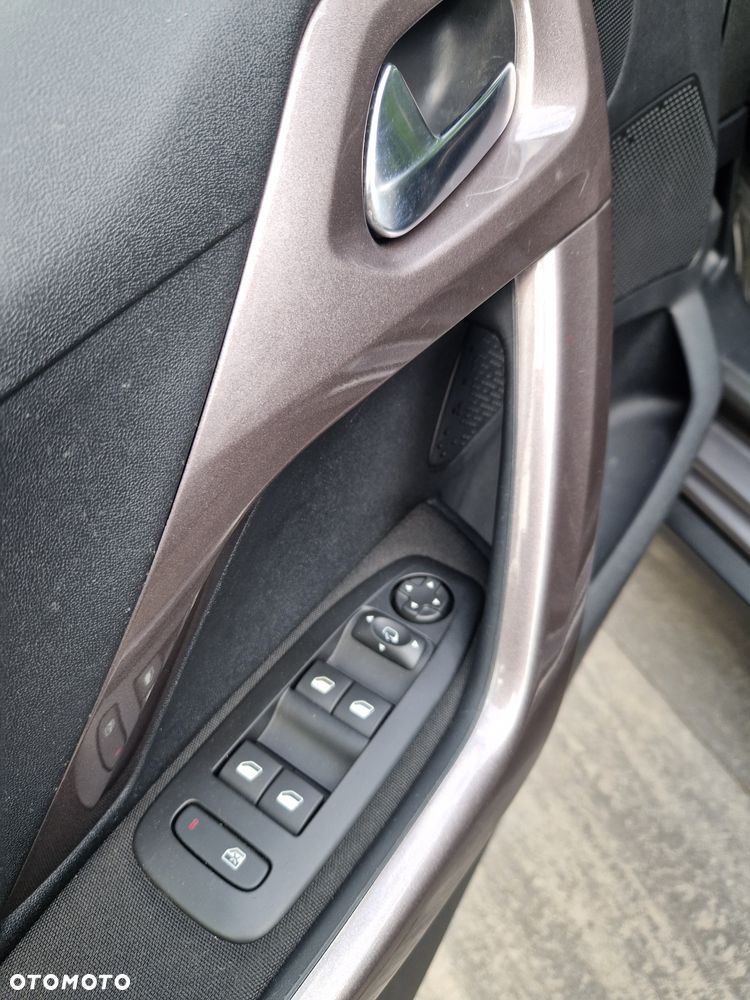 Peugeot 2008 1.6 BlueHDi Active - 24