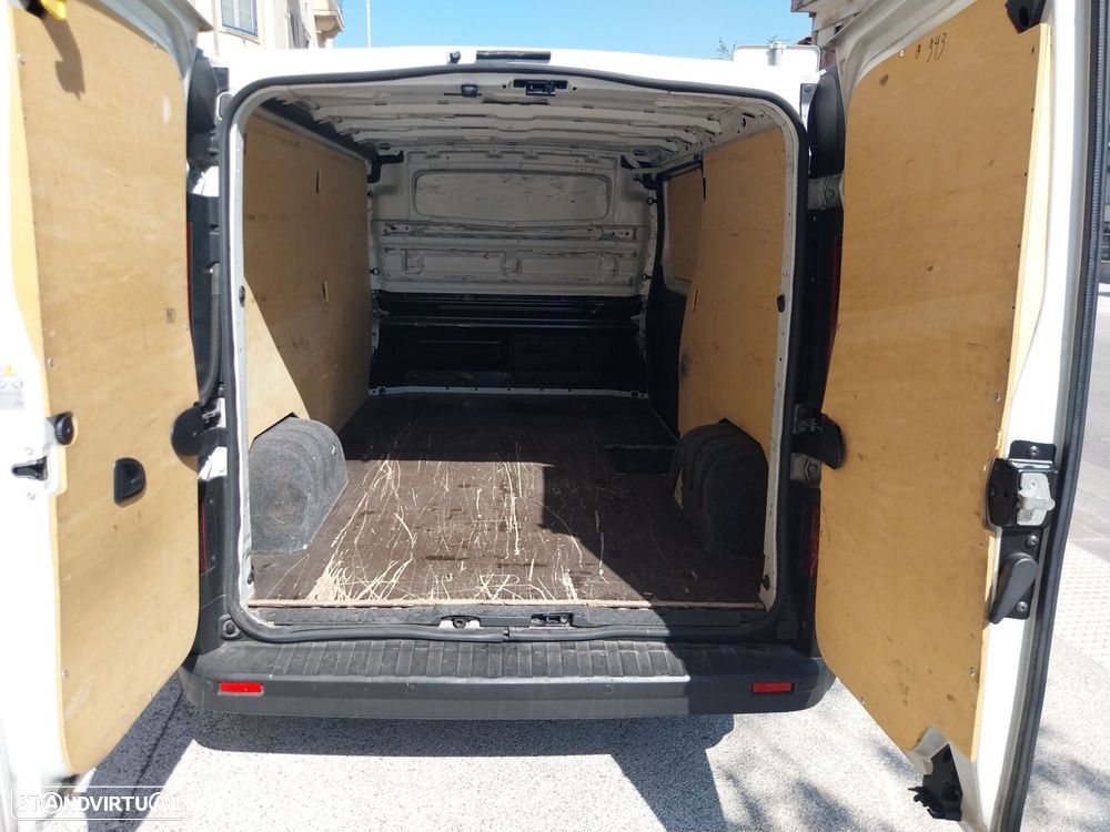 Renault Trafic 1.6 dCi L2H1 1.2T - 8