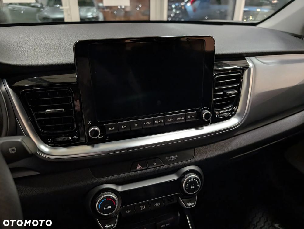 Kia Stonic 1.2 L - 17