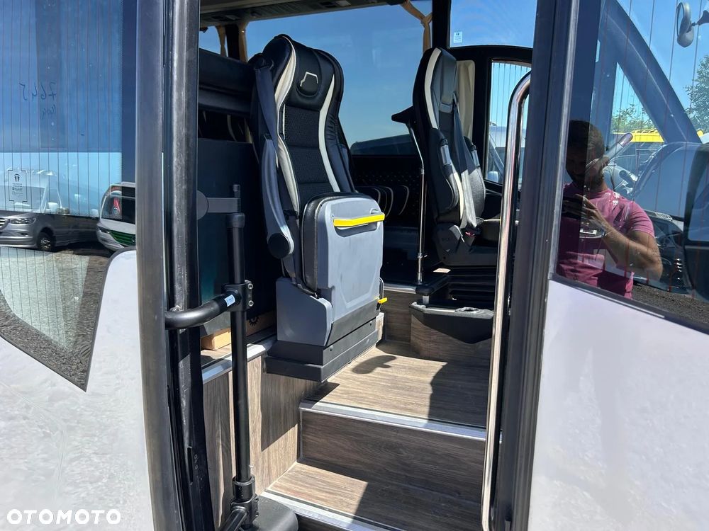 Iveco Daily - 12